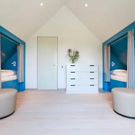 Relaxing Lakeside Escape In Hellerup With Sauna & Garden Villa