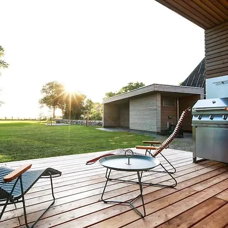 Villa Relaxing Lakeside Escape In With Sauna & Garden